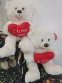 Large cream ❤️ bears - A 60cm cream ❤️ bear